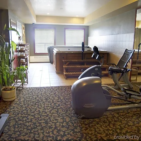 Grande Cache Inn & Suites 