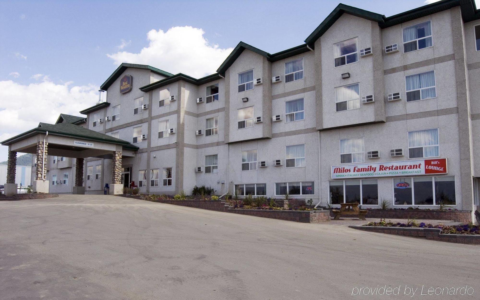 & Hotel