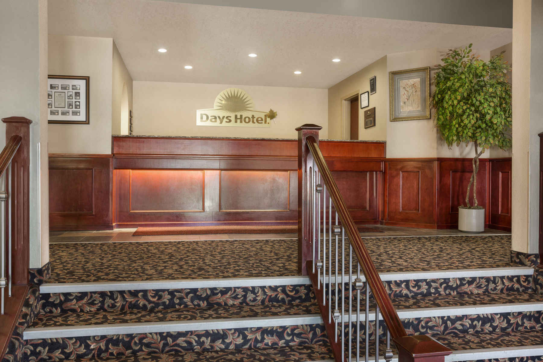 Hotel & 2*
